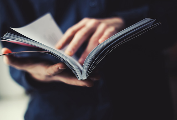 woman reading a magazine