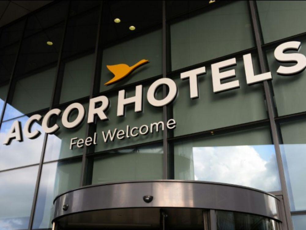 Entrance to the Accor building